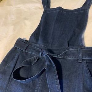 Universal Thread wife leg overalls